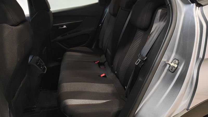 Peugeot 3008 • 2021 • 60,951 km 2