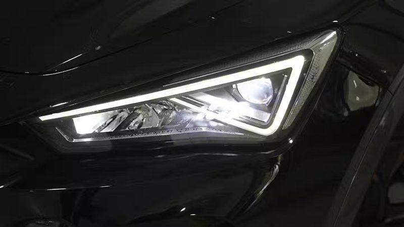 Seat Leon • 2022 • 50,503 km 3