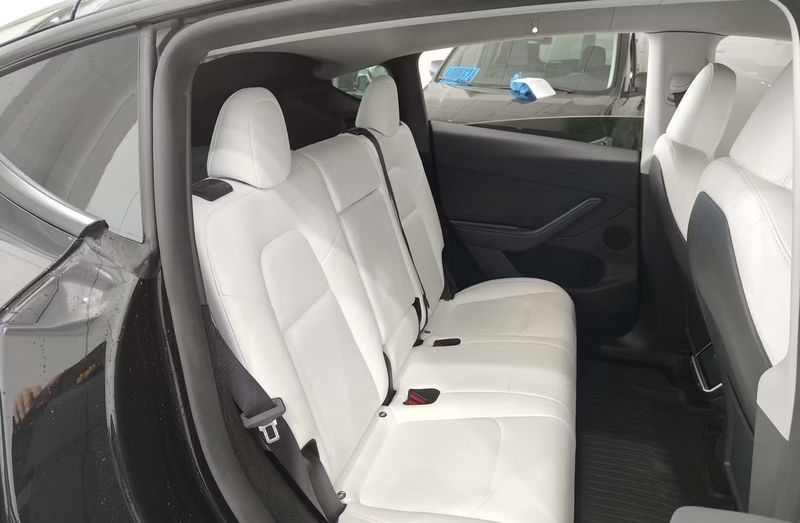 Tesla Model Y • 2023 • 39,514 km 14