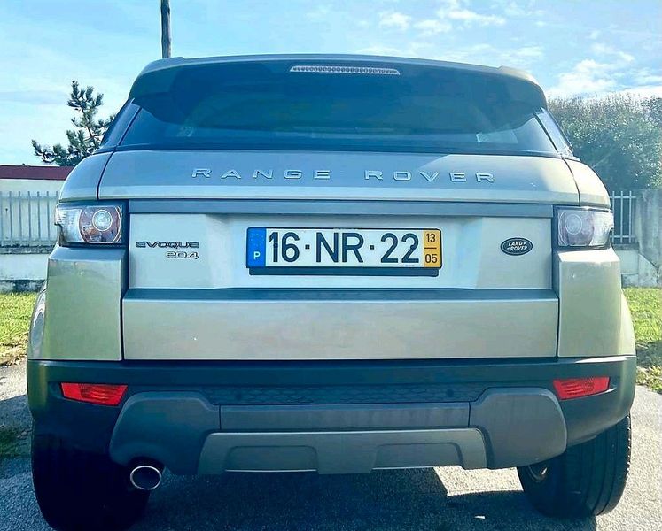 Land Rover Range Rover • 2023 • 20,000 km 4
