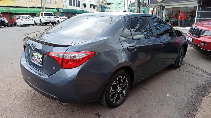 Toyota Corolla • 2015 • 96,405 km 3