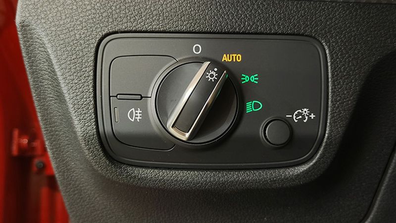 Audi Q3 • 2023 • 40,892 km 18