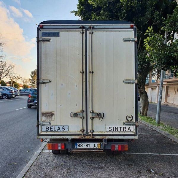 Nissan Trade • 1998 • 250,000 km 4