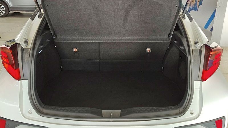 Toyota C-HR • 2021 • 34,243 km 12