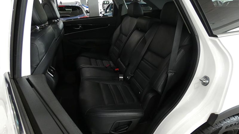 Kia Sorento • 2017 • 88,728 km 15