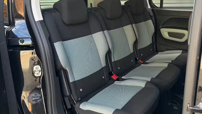 Citroën Berlingo • 2017 • 133,745 km 2