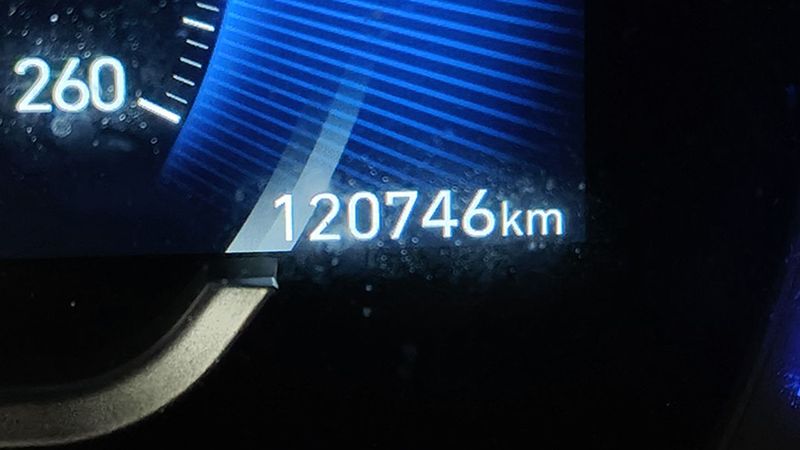 Hyundai Santa Fe • 2019 • 120,746 km 10