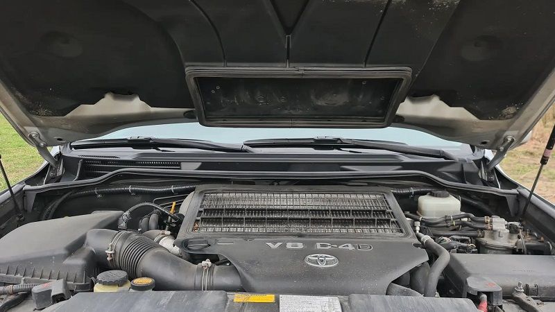 Toyota Land Cruiser • 2008 • 274,000 km 10