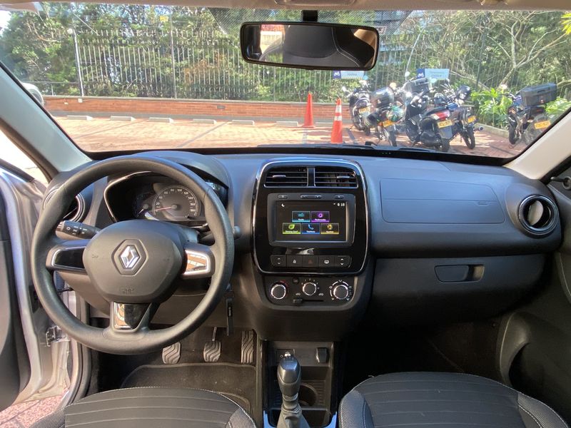 Renault Kwid • 2021 • 11,900 km 5