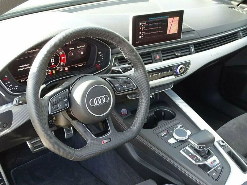 Audi RS 4 • 2018 • 41,000 km 5