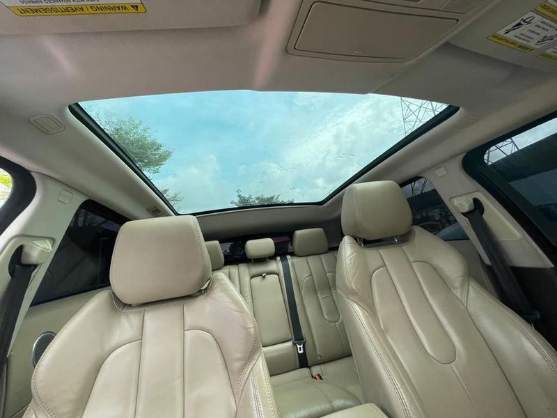 Land Rover Range Rover Evoque • 2014 • 49,751 km 4