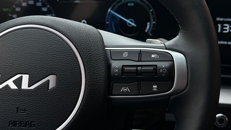 Kia Sportage • 2024 • 5,900 km 14