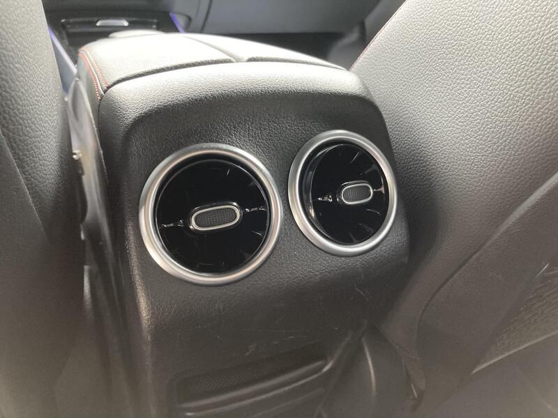 Mercedes-Benz GLA • 2020 • 69,183 km 13