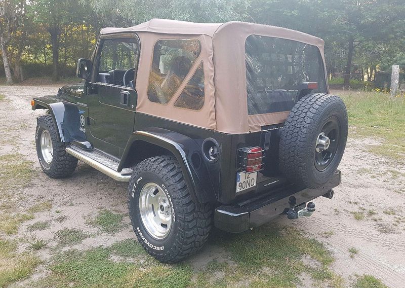 Jeep Wagoneer • 1997 • 10,000 km 2