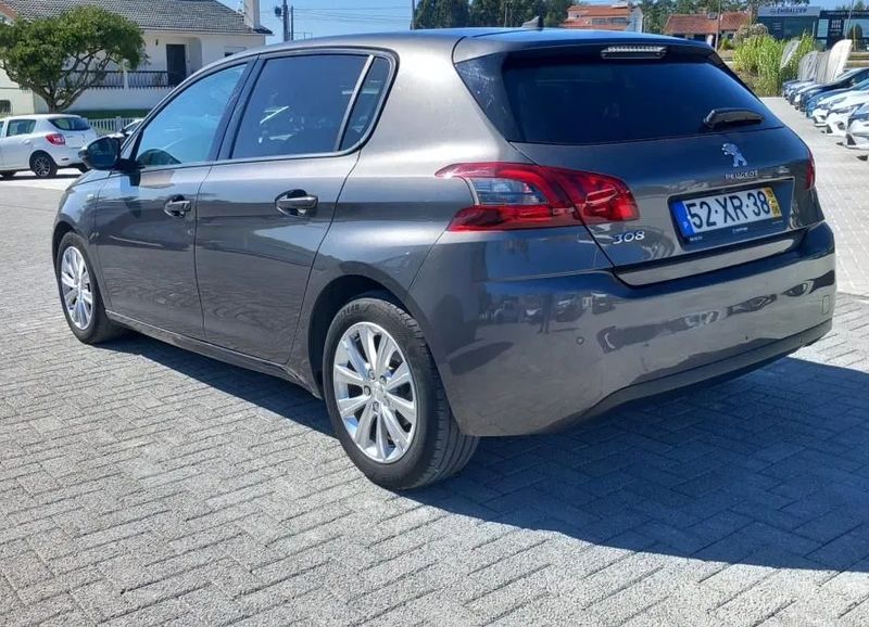 Peugeot 308 • 2019 • 126,000 km 1
