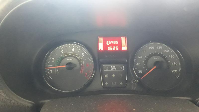 Renault Clio • 2015 • 36,000 km 12