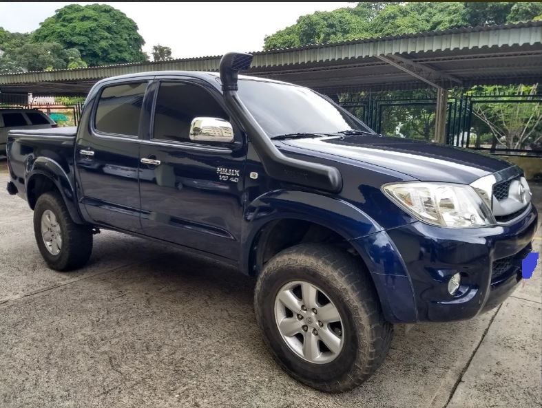 Toyota Hilux • 2011 • 170,000 km 1
