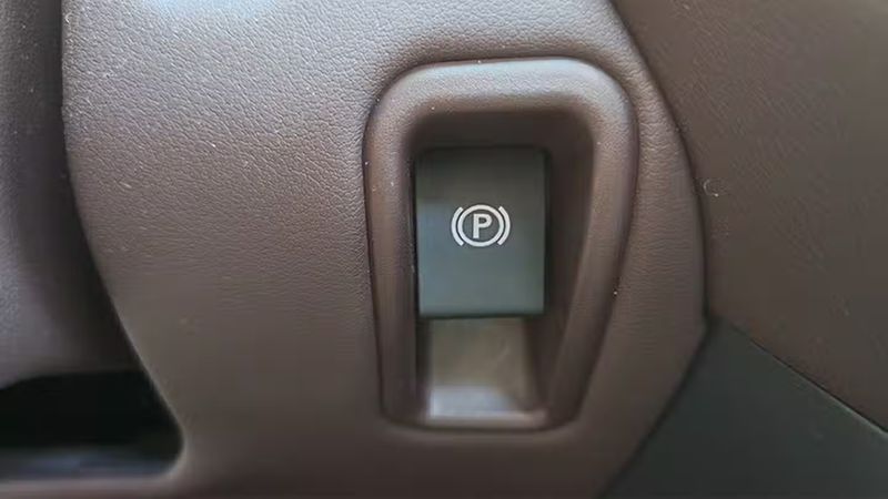 Lexus LS • 2018 • 102,493 km 14