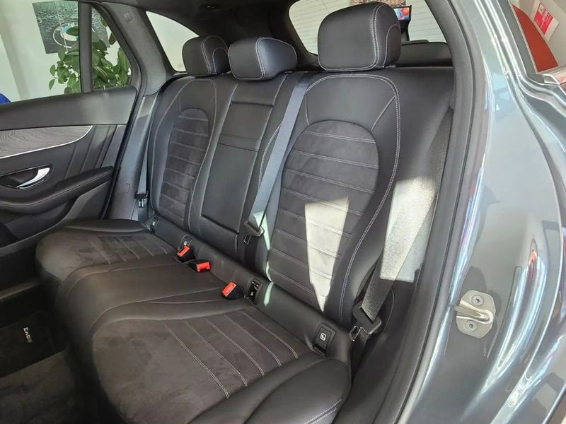 Mercedes-Benz GLC • 2020 • 54,114 km 7