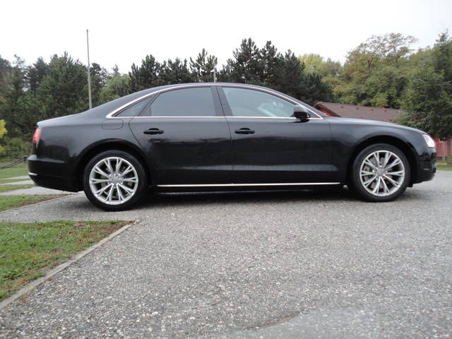 Audi A8 • 2011 • 230,000 km 10