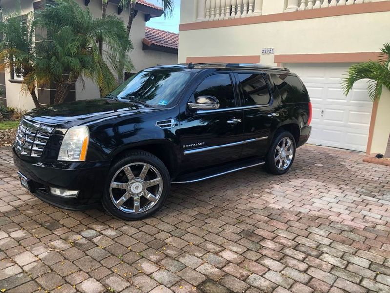 Cadillac Escalade Hybrid • 2009 • 141,100 mi 2