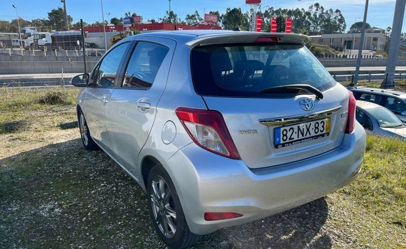 Toyota Yaris • 2013 • 120,000 km 6
