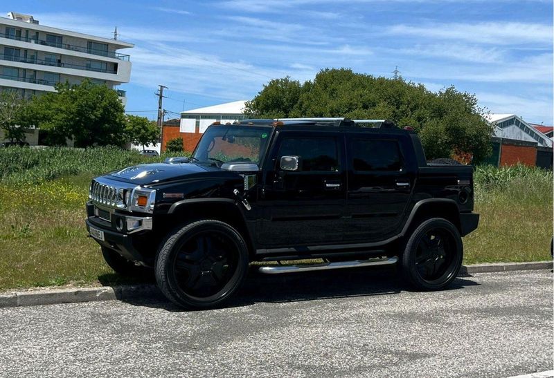 Hummer H2 • 2005 • 70,000 km 1