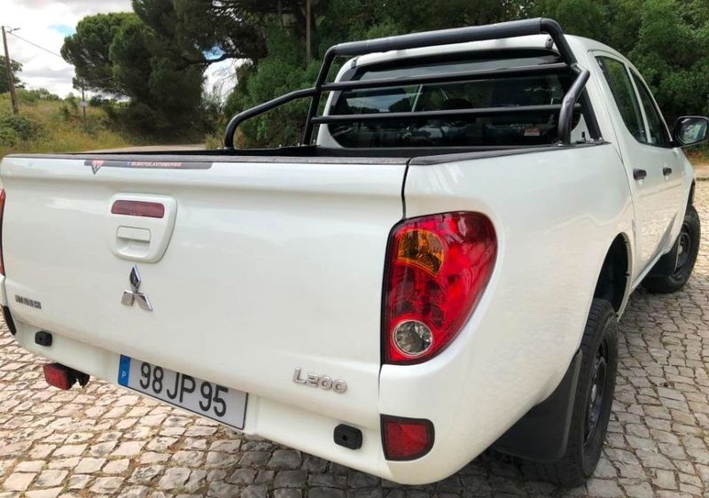 Mitsubishi L200 • 2010 • 30,712 km 5