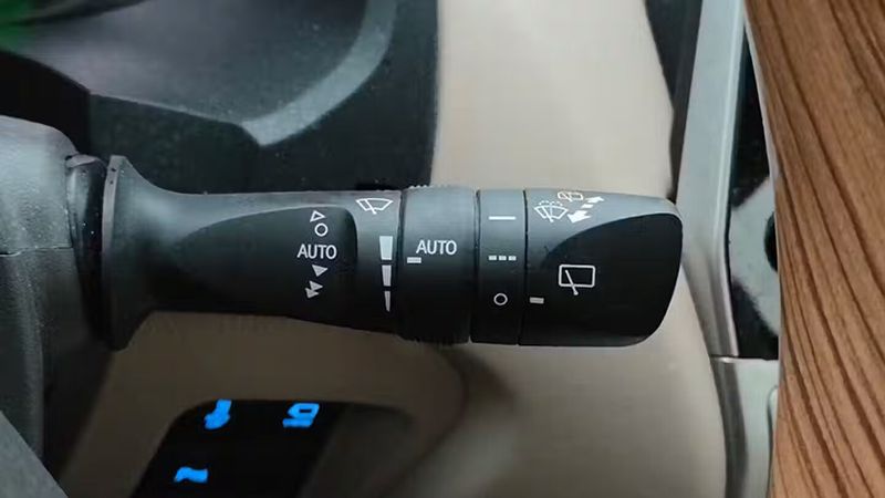 Toyota Land Cruiser • 2022 • 116,987 km 32