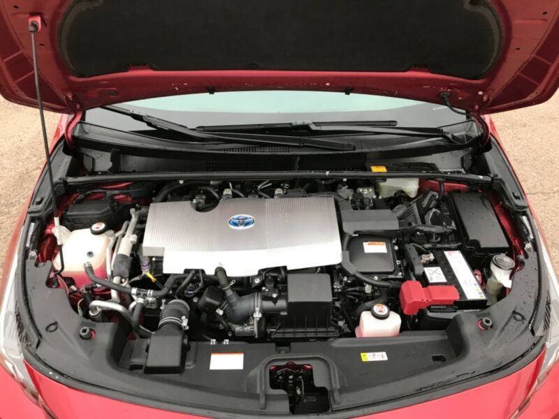 Toyota Prius • 2017 • 112,000 km 9