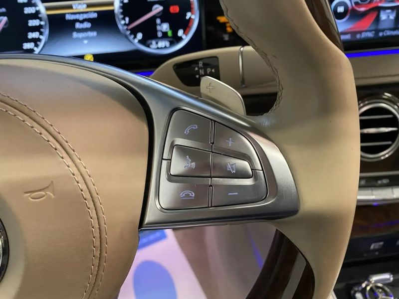 Mercedes-Benz S • 2016 • 84,000 km 13