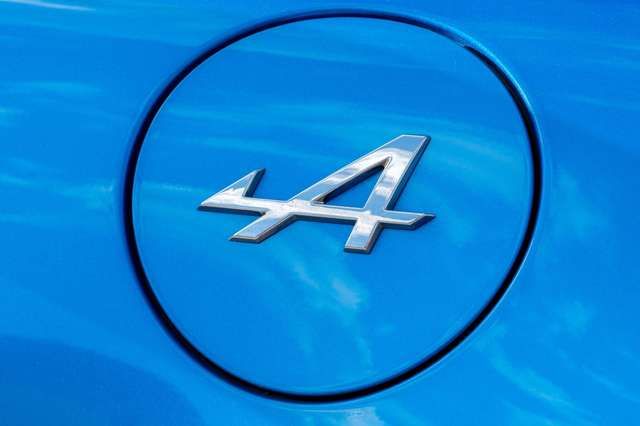 Renault Mégane • 2018 • 32,000 km 26