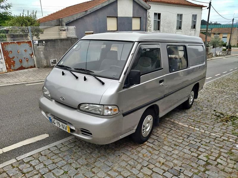 Hyundai H200 • 1999 • 253,000 km 1