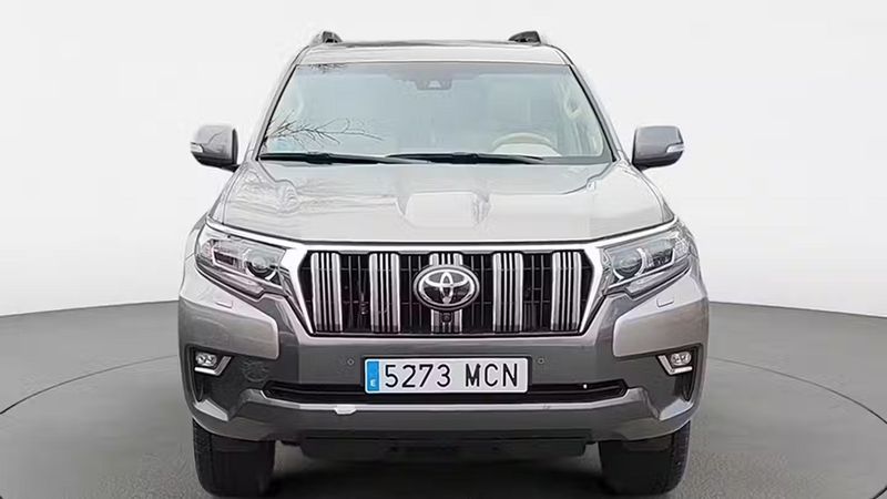 Toyota Land Cruiser • 2022 • 116,987 km 1