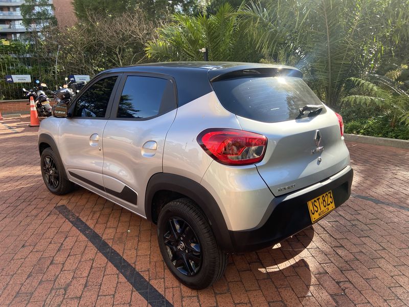 Renault Kwid • 2021 • 11,900 km 10