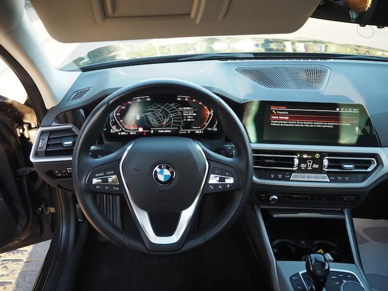 BMW 3 Series • 2021 • 119,000 km 11