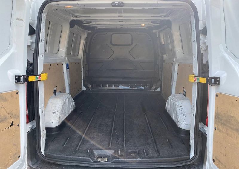 Ford Transit • 2016 • 139,999 km 2