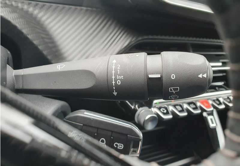 Peugeot 2008 • 2022 • 10,000 km 8