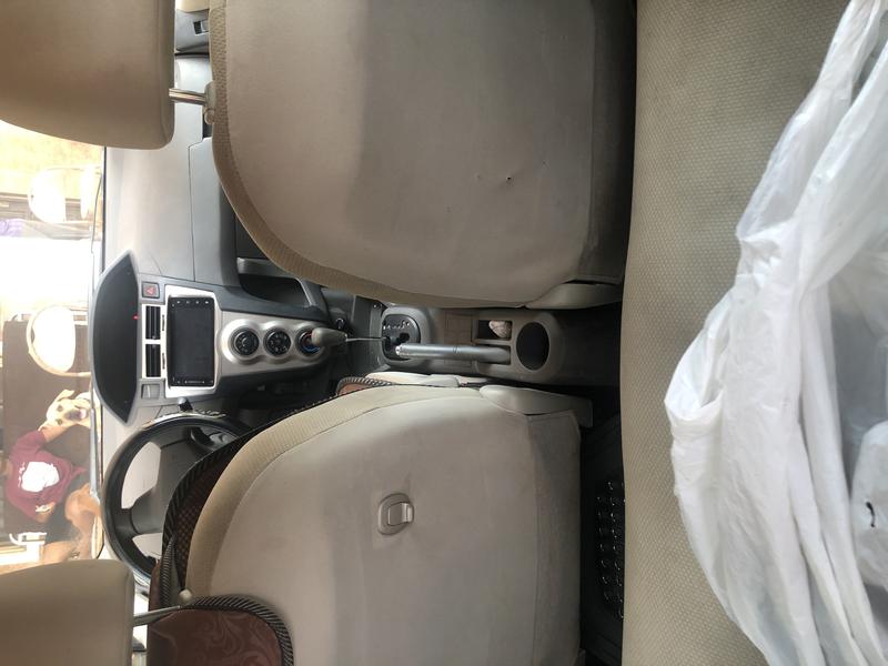 Toyota Yaris • 2010 • 77,181 km 6