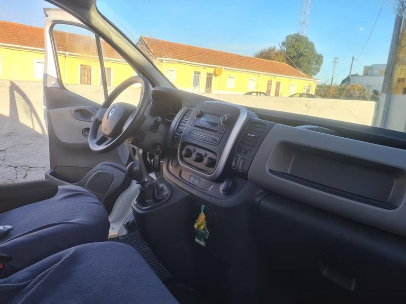 Renault Scénic • 2018 • 108,000 km 3