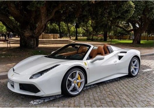 Ferrari 488 Spider • 2018 • 10,500 km 1