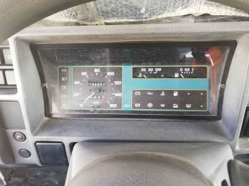 Toyota Hiace Van • 1992 • 98,000 km 7