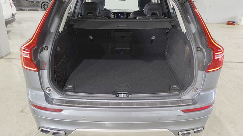 Volvo XC60 • 2020 • 49,138 km 17