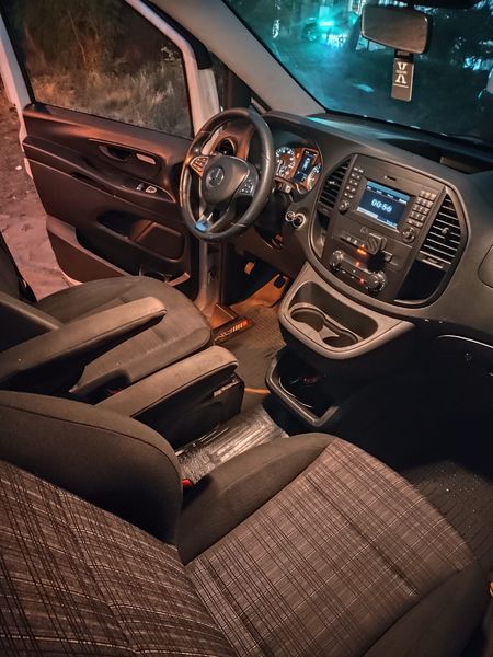 Mercedes-Benz Metris • 2016 • 198,000 km 14