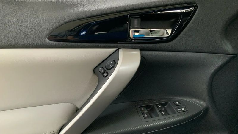 Mitsubishi Eclipse Cross • 2023 • 27,704 km 13