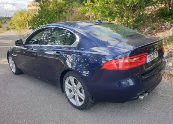Jaguar XE • 2014 • 140,000 km 2