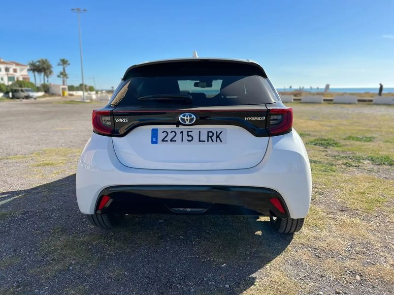 Toyota Yaris • 2021 • 8,400 km 2