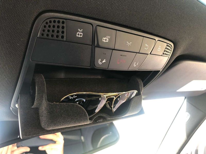 Mercedes-Benz GLC • 2015 • 157,000 km 9