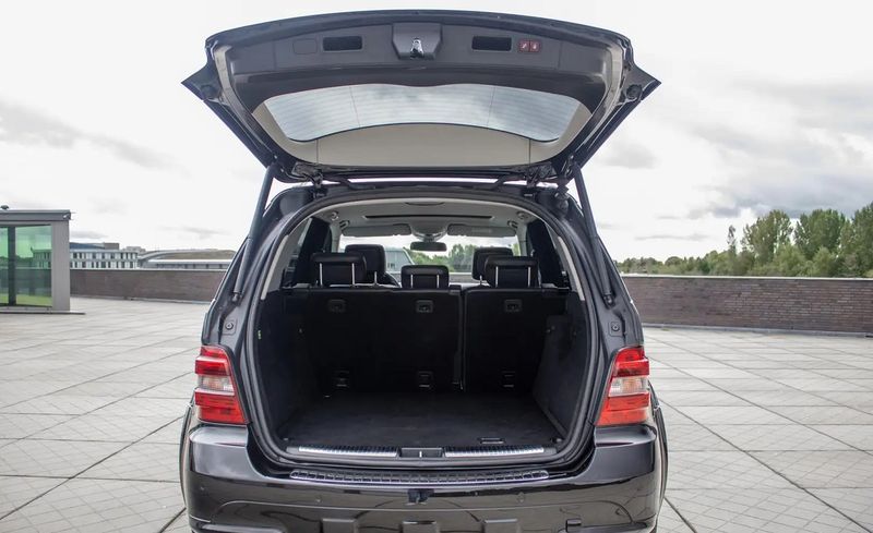 Mercedes-Benz M-Class • 2006 • 116,000 km 11