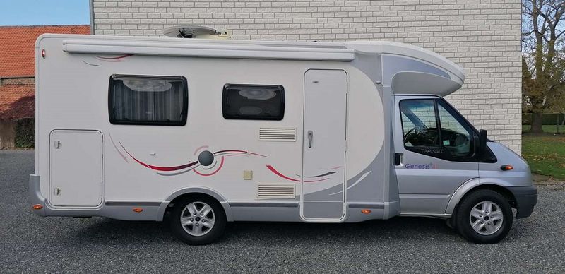 Ford Transit • 2010 • 142,000 km 2